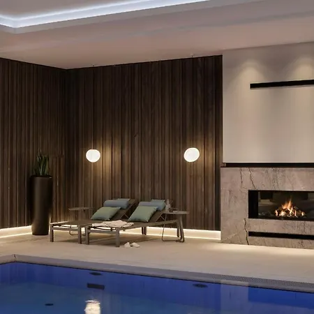 The Breeze Aparthotel