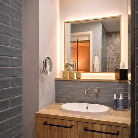 The Breeze Aparthotel