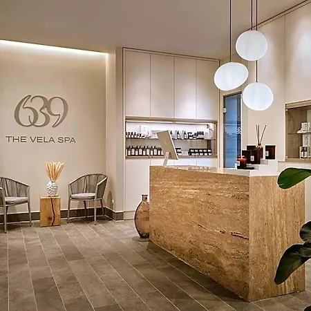 Aparthotel The Breeze 5*