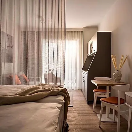 Апарт-отель The Breeze 5*