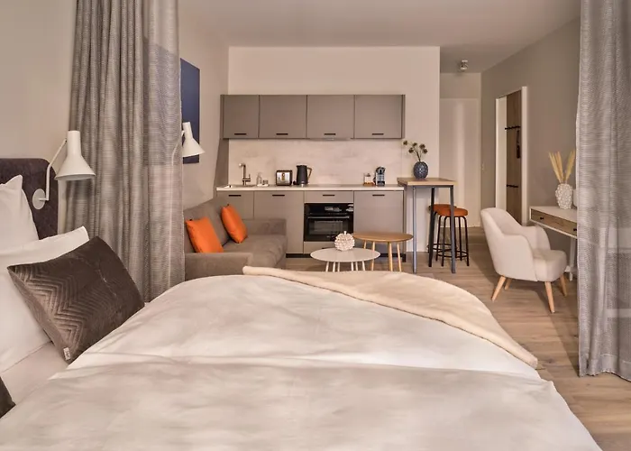 Апарт-отель The Breeze