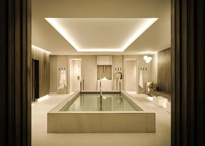 Апарт-отель The Breeze 5*