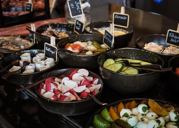 The Breeze Апарт-отель